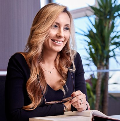 Azra Erözler Oğuzhan